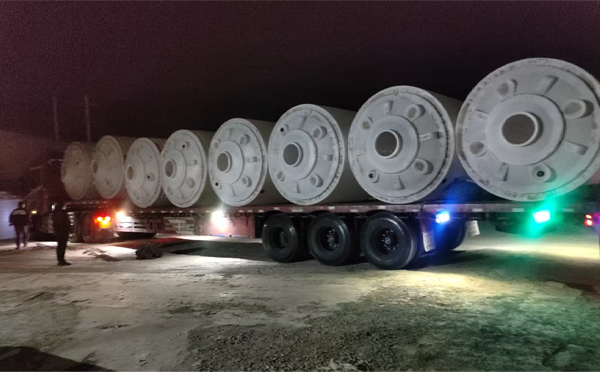 青海锥底桶交付现场